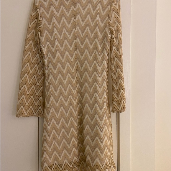 3/4 sleeve Lilly Pulitzer Dress - Picture 2 of 3